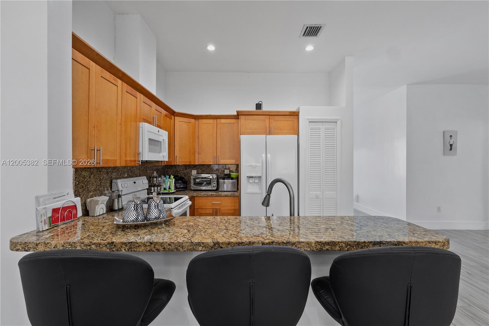 POINCIANA AT SUNSET LAKES - Residential Lease