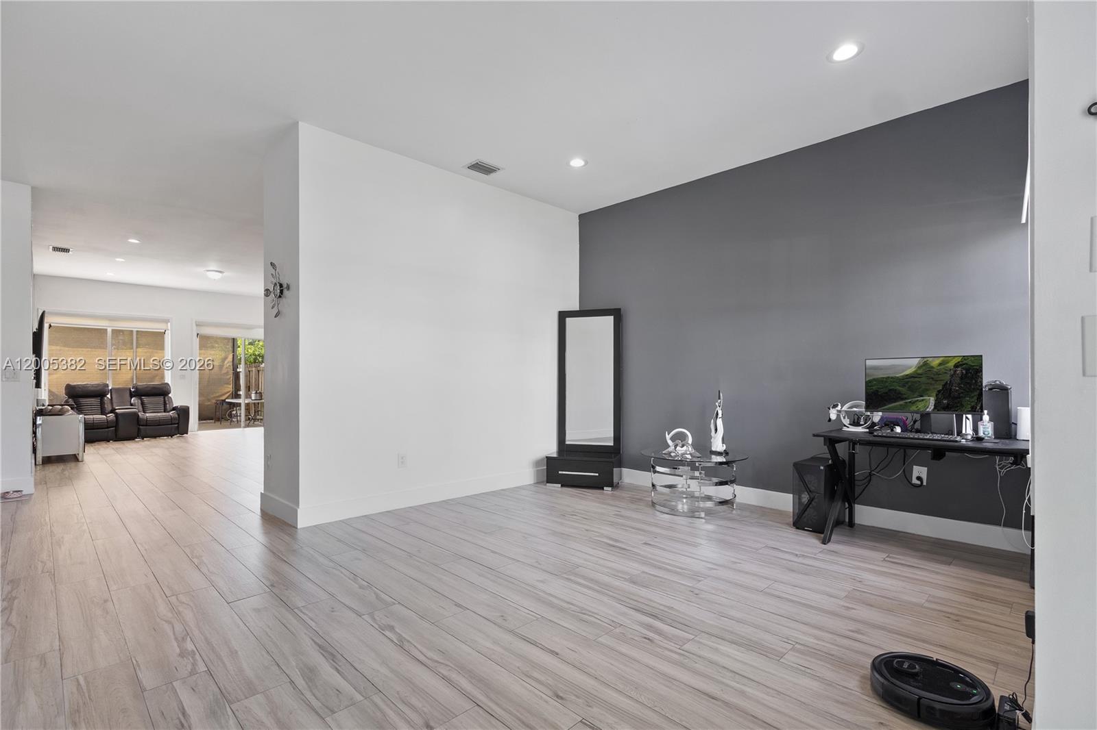 POINCIANA AT SUNSET LAKES - Residential Lease