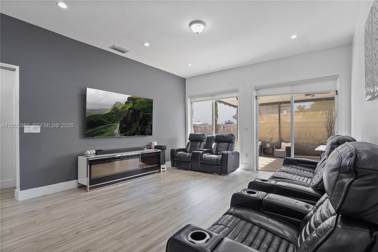 POINCIANA AT SUNSET LAKES - Residential Lease