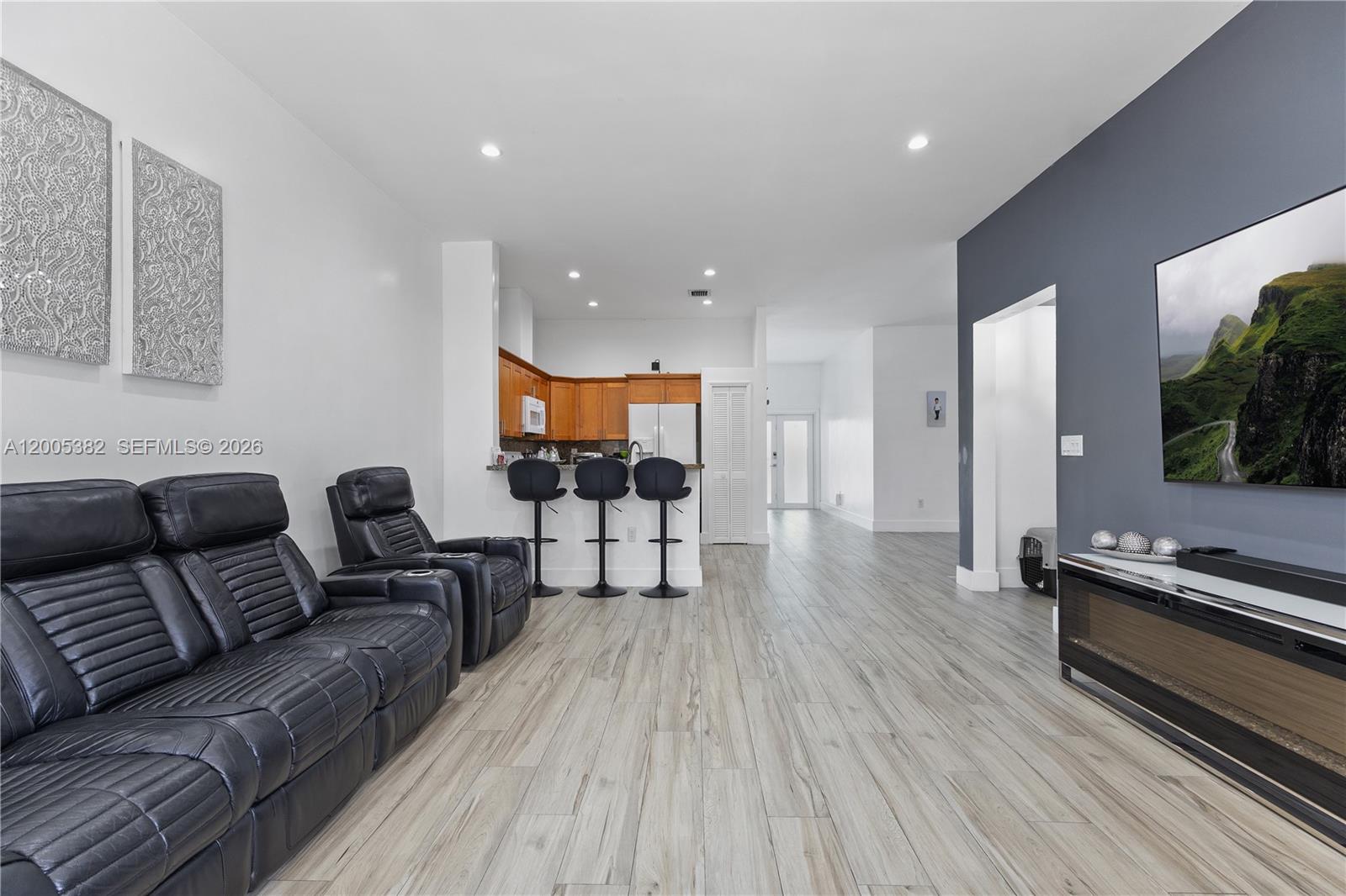 POINCIANA AT SUNSET LAKES - Residential Lease