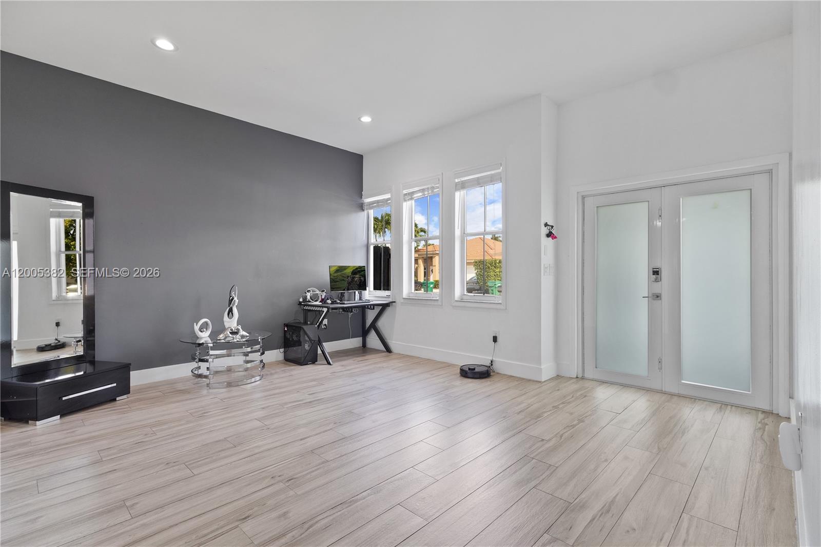 POINCIANA AT SUNSET LAKES - Residential Lease