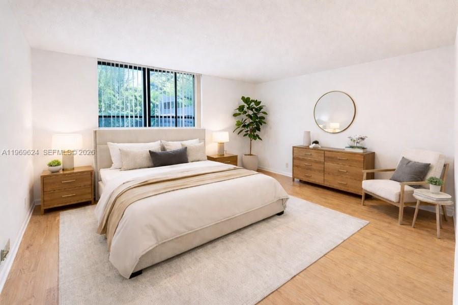 PRESIDENTIAL GOLFVIEW CON - Residential Lease