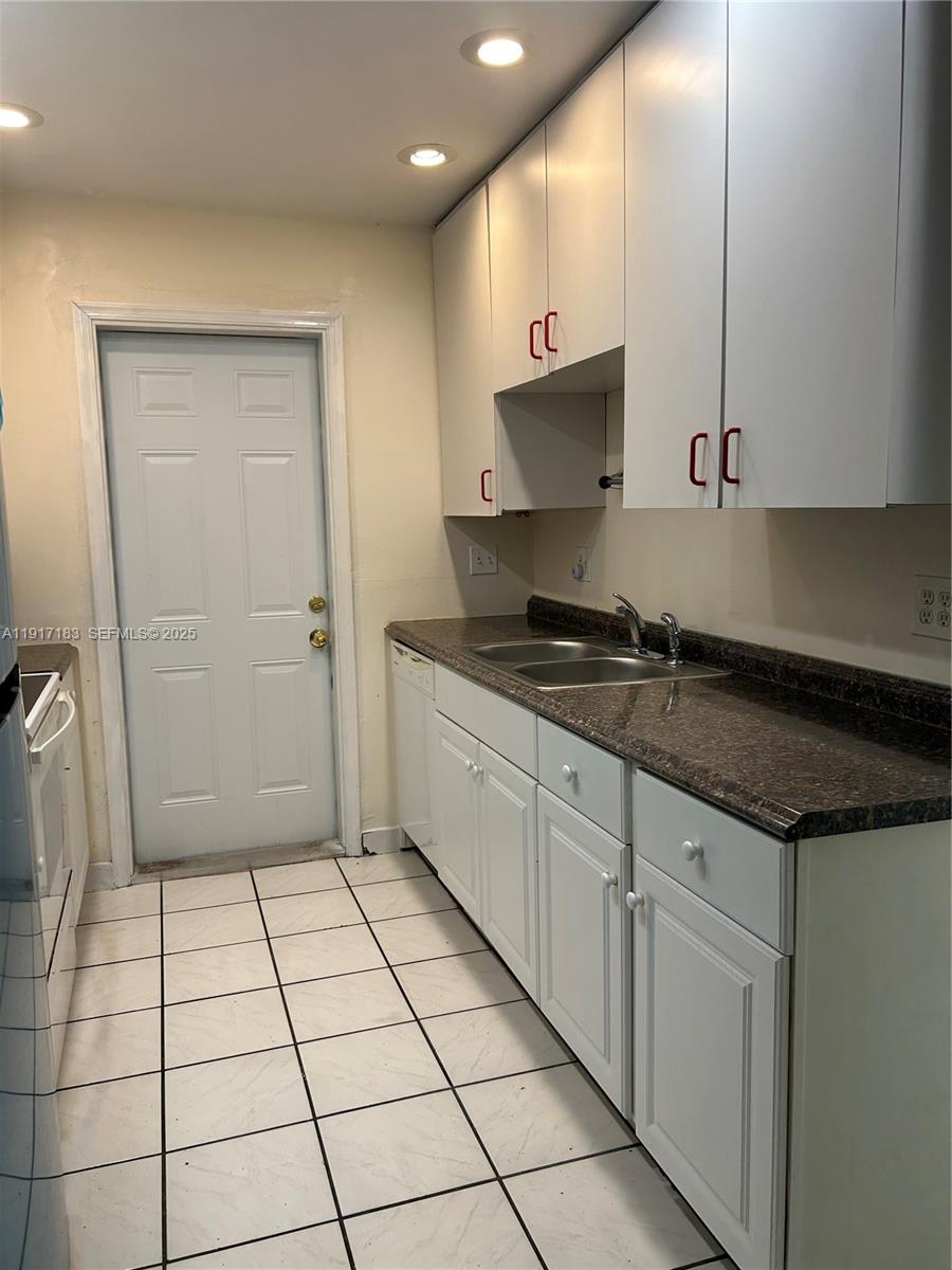 WESTCHESTER - Residential Lease