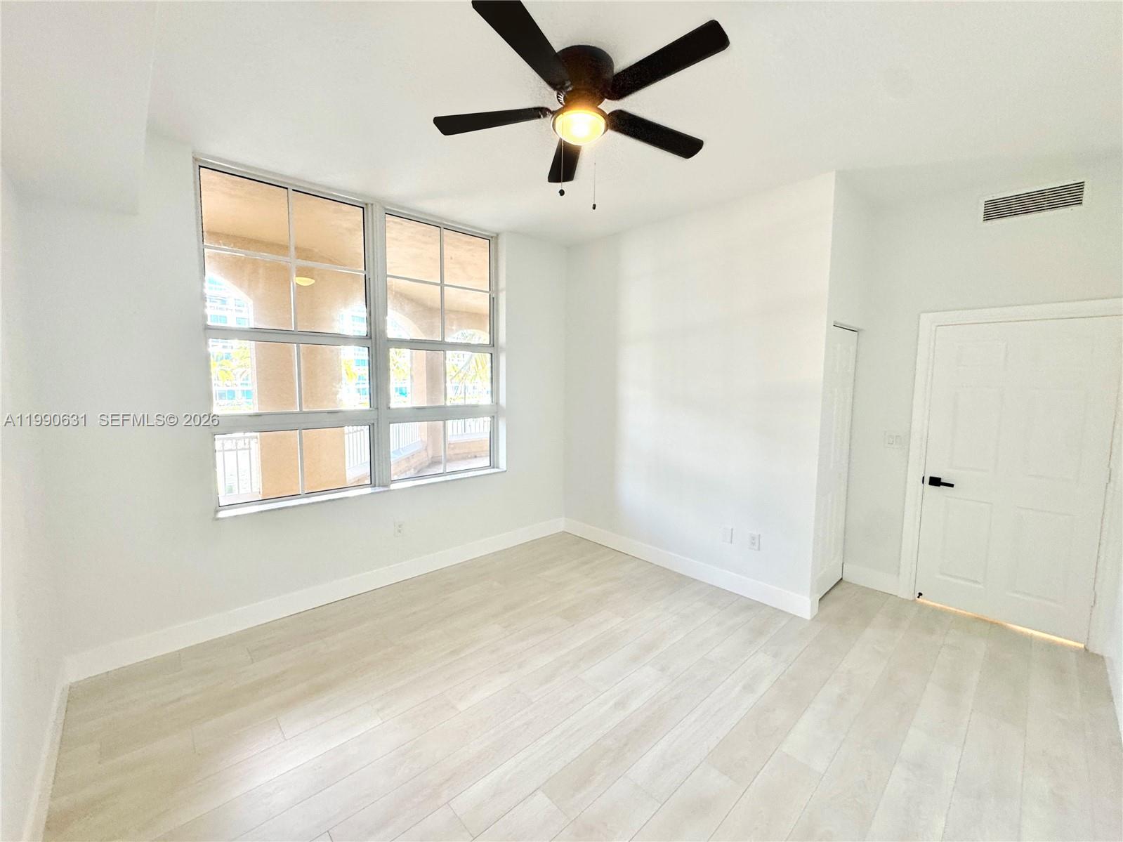 ALAQUA CONDO - Residential