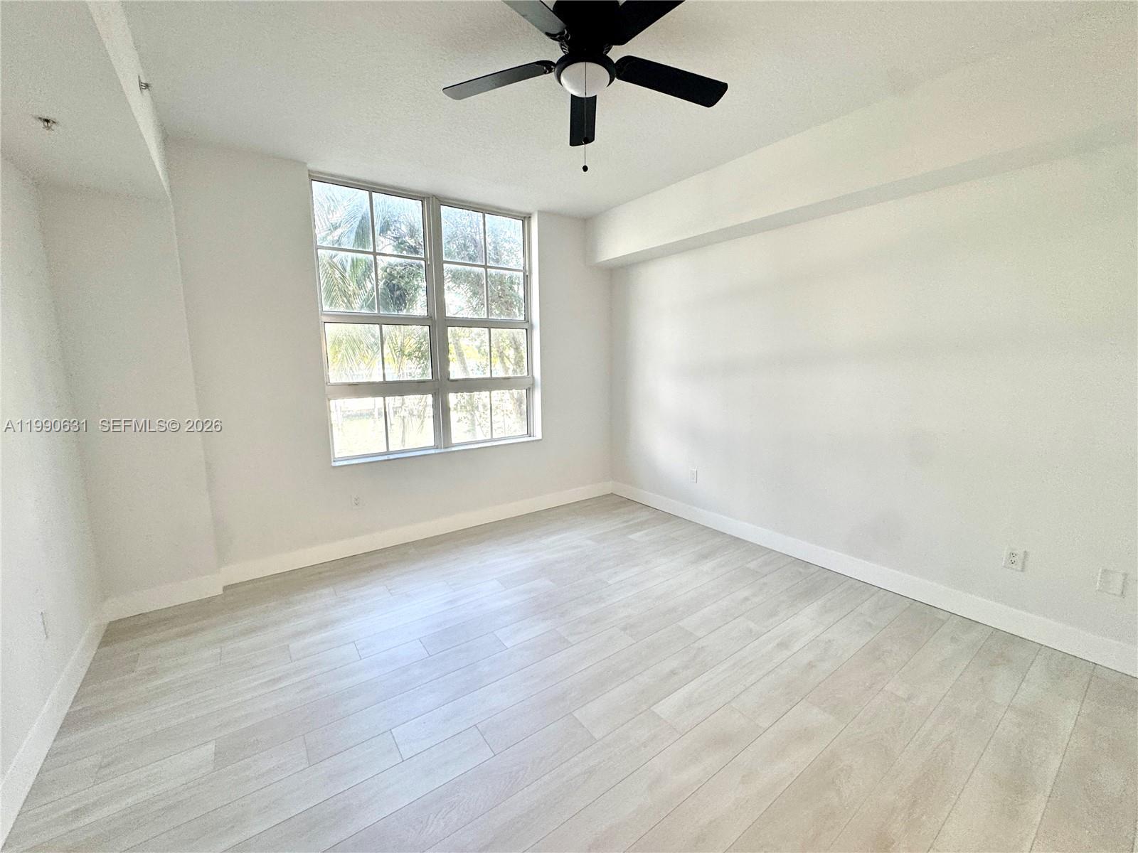 ALAQUA CONDO - Residential