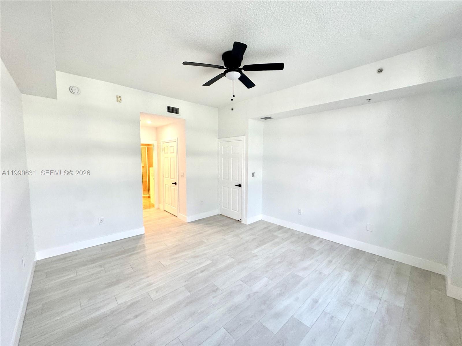 ALAQUA CONDO - Residential