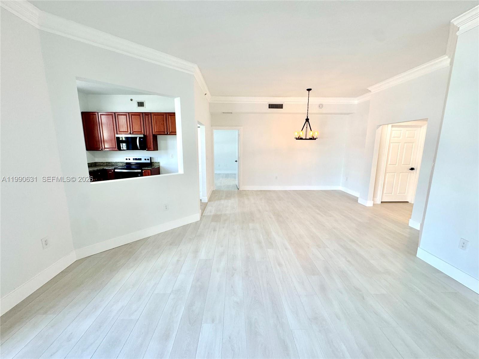 ALAQUA CONDO - Residential