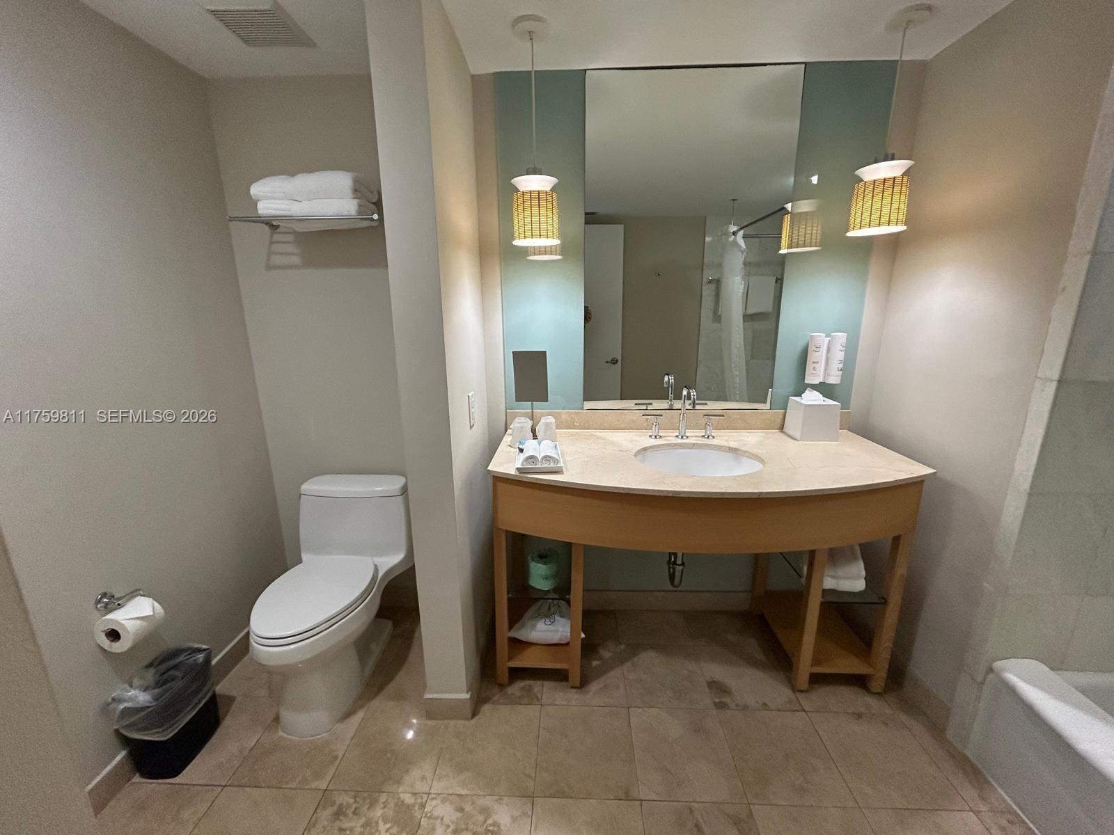 M RESORT RESIDENCES CONDO - Residential