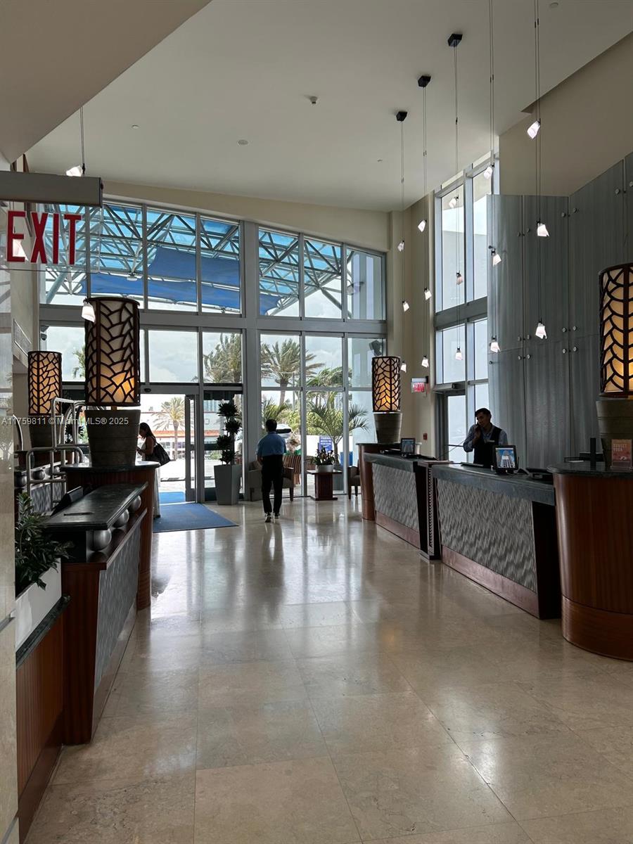 M RESORT RESIDENCES CONDO - Residential