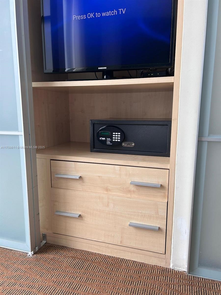 M RESORT RESIDENCES CONDO - Residential