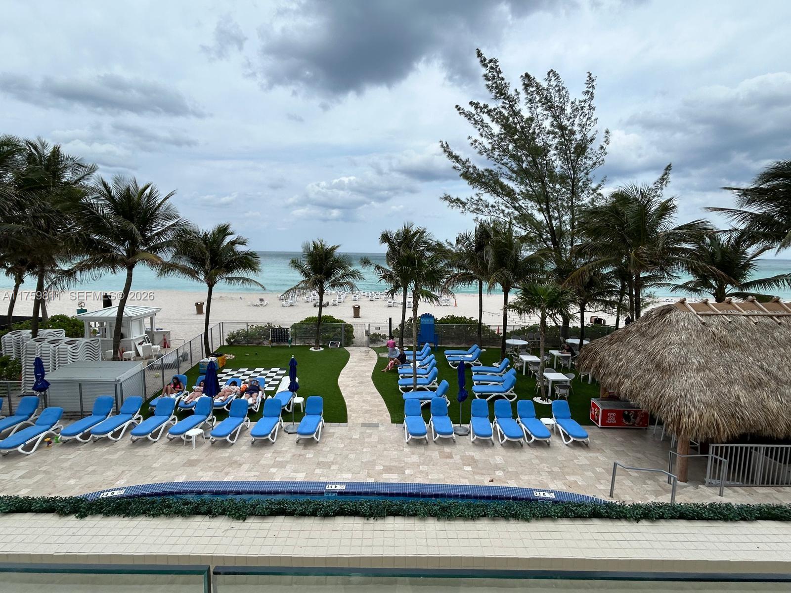 M RESORT RESIDENCES CONDO - Residential