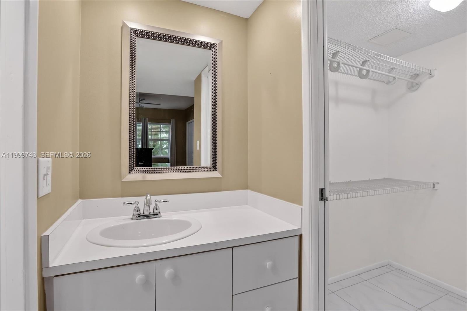 NO 102 PALM-AIRE COUNTRY - Residential