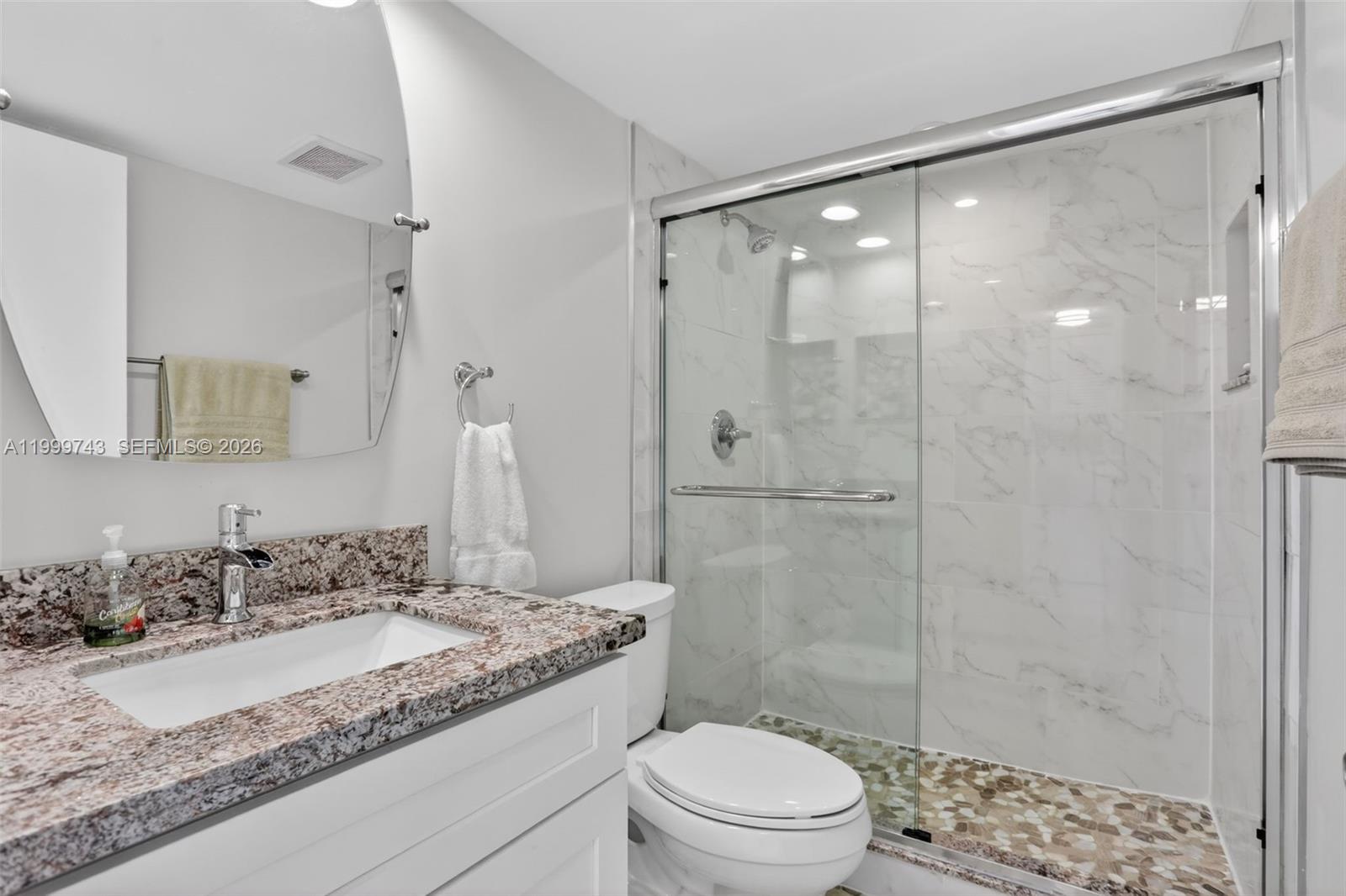 NO 102 PALM-AIRE COUNTRY - Residential