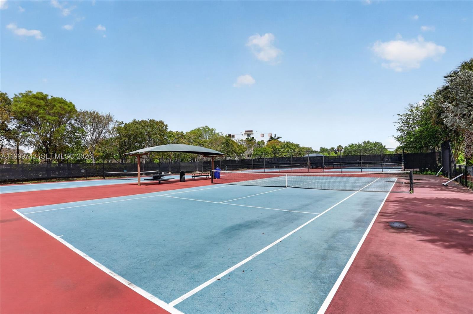 NO 102 PALM-AIRE COUNTRY - Residential