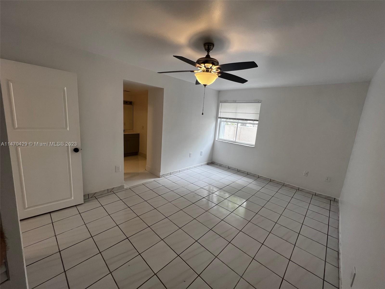 KENDALL SPRINGS - Residential Lease