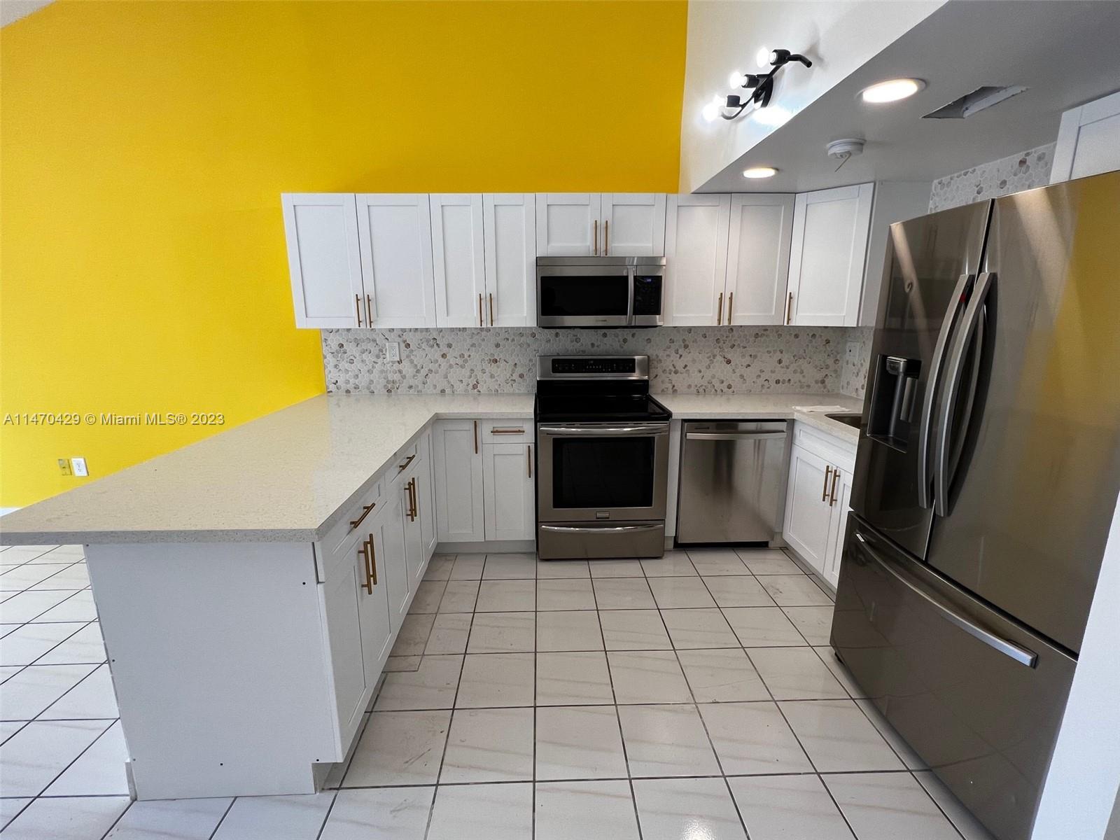 KENDALL SPRINGS - Residential Lease