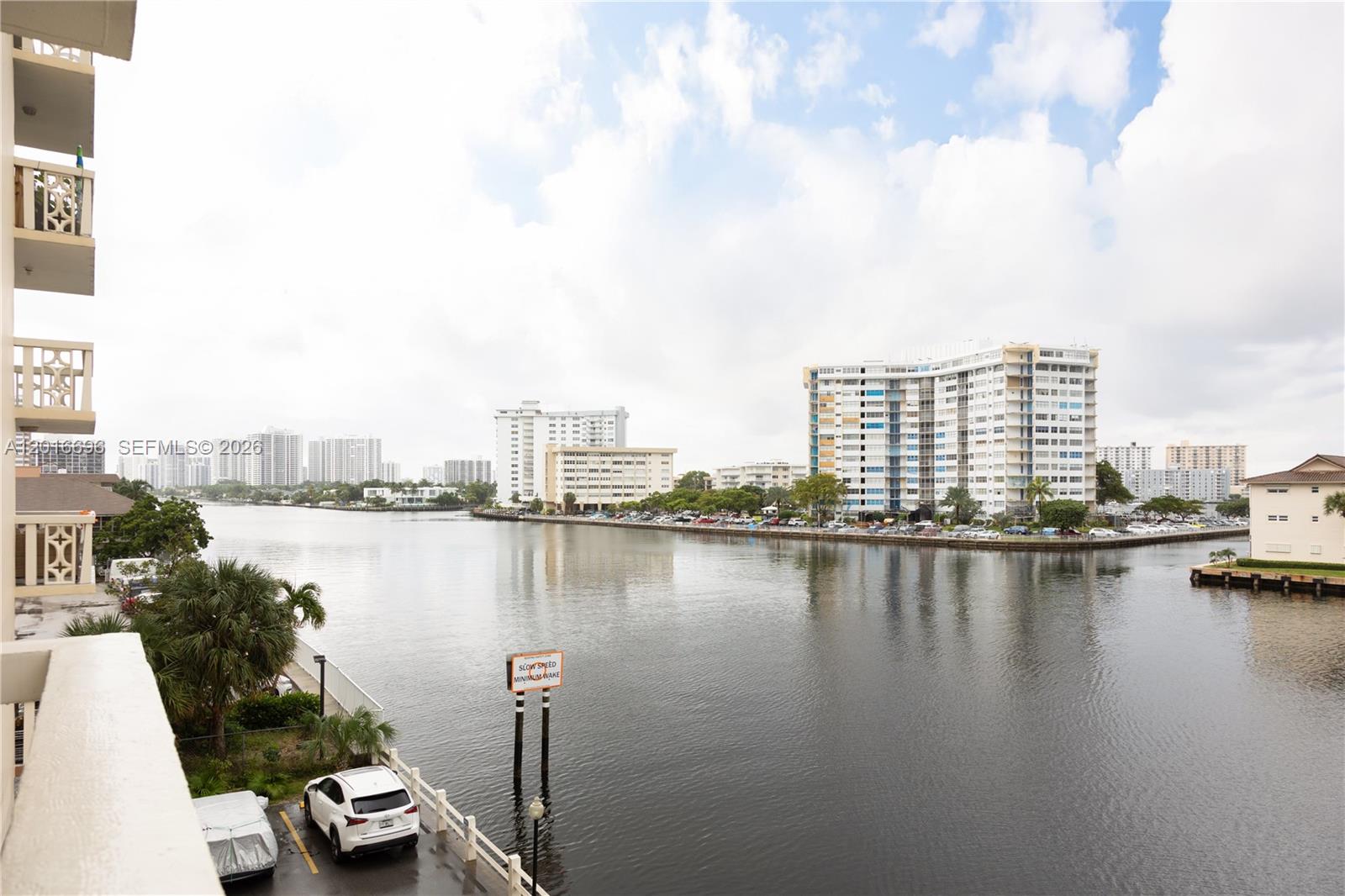 IMPERIAL TOWERS CONDO - Residential