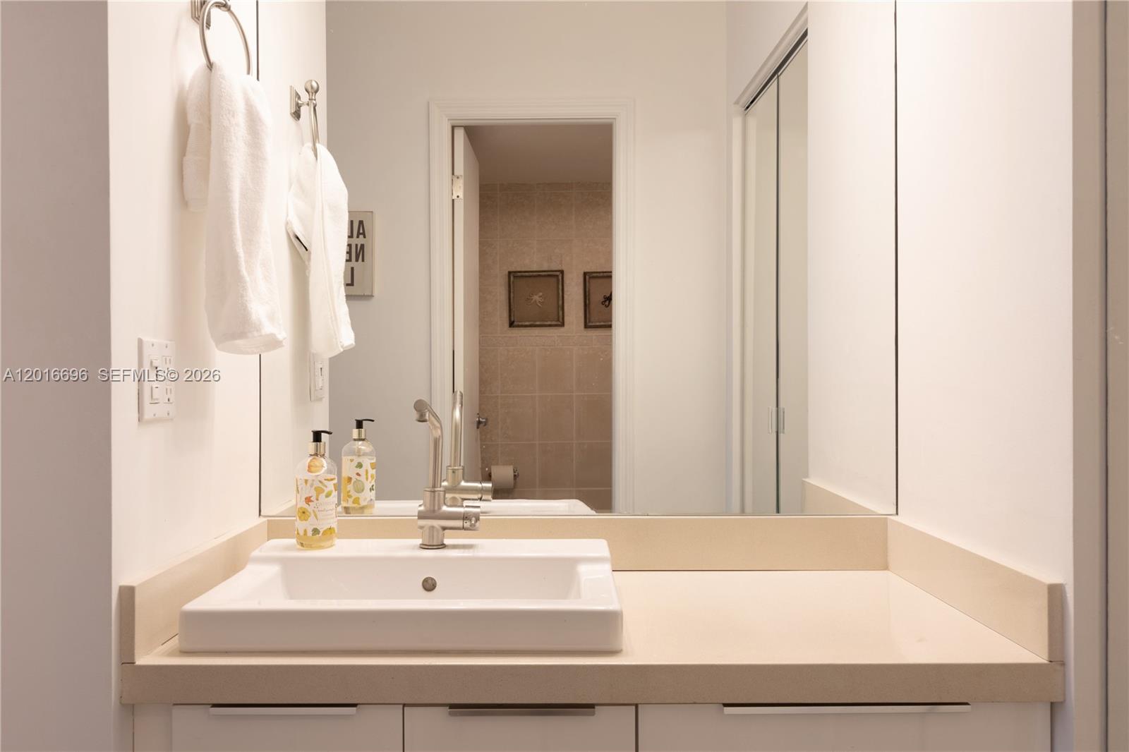 IMPERIAL TOWERS CONDO - Residential