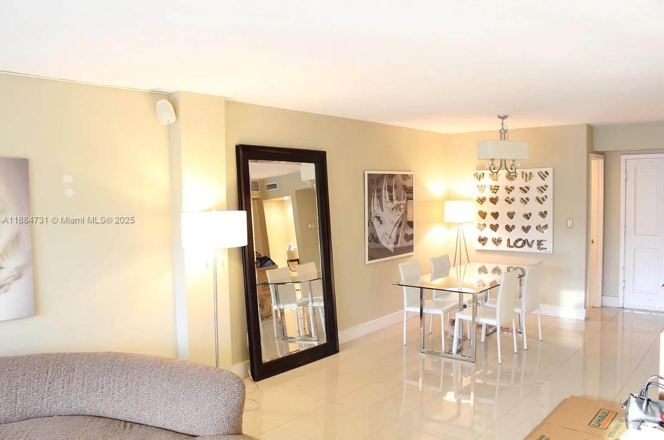 ST REGIS APTS CONDO - Residential Lease