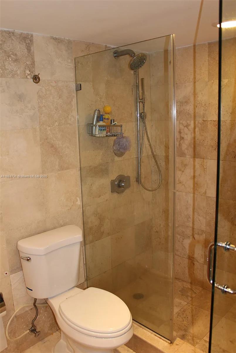 ST REGIS APTS CONDO - Residential Lease