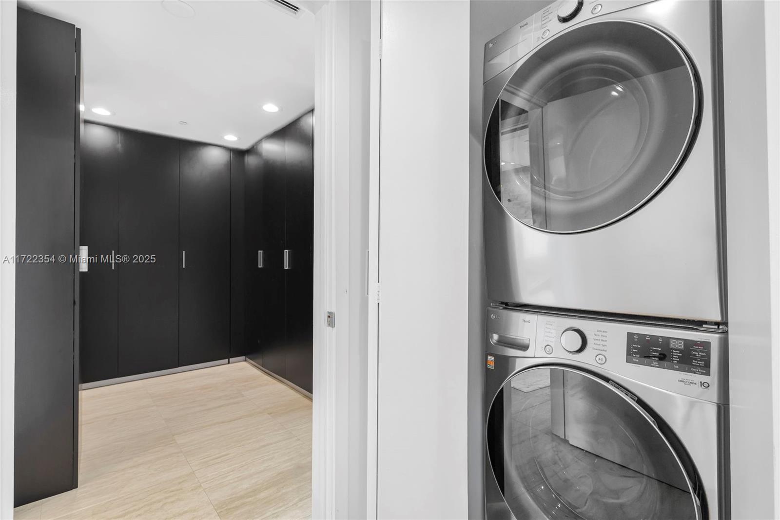 CAPRI SOUTH BEACH CONDO - Residential