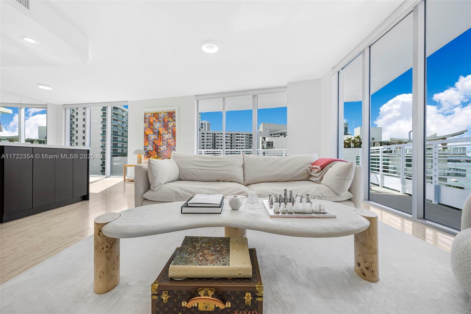CAPRI SOUTH BEACH CONDO - Residential