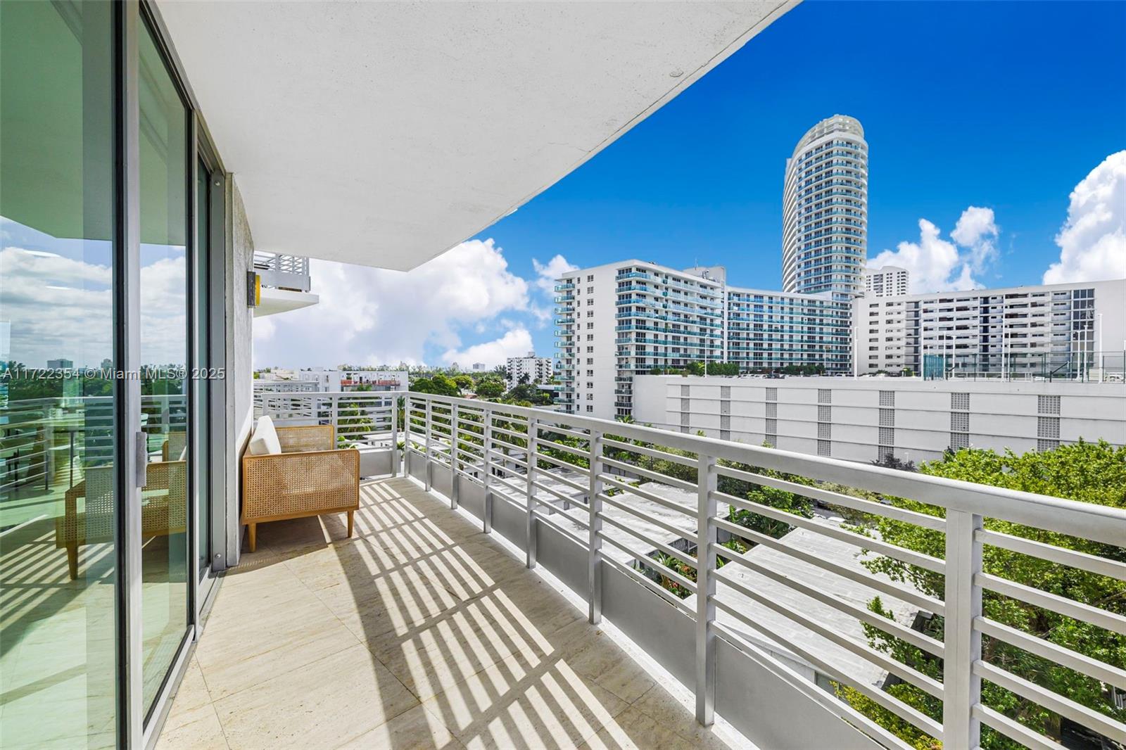 CAPRI SOUTH BEACH CONDO - Residential