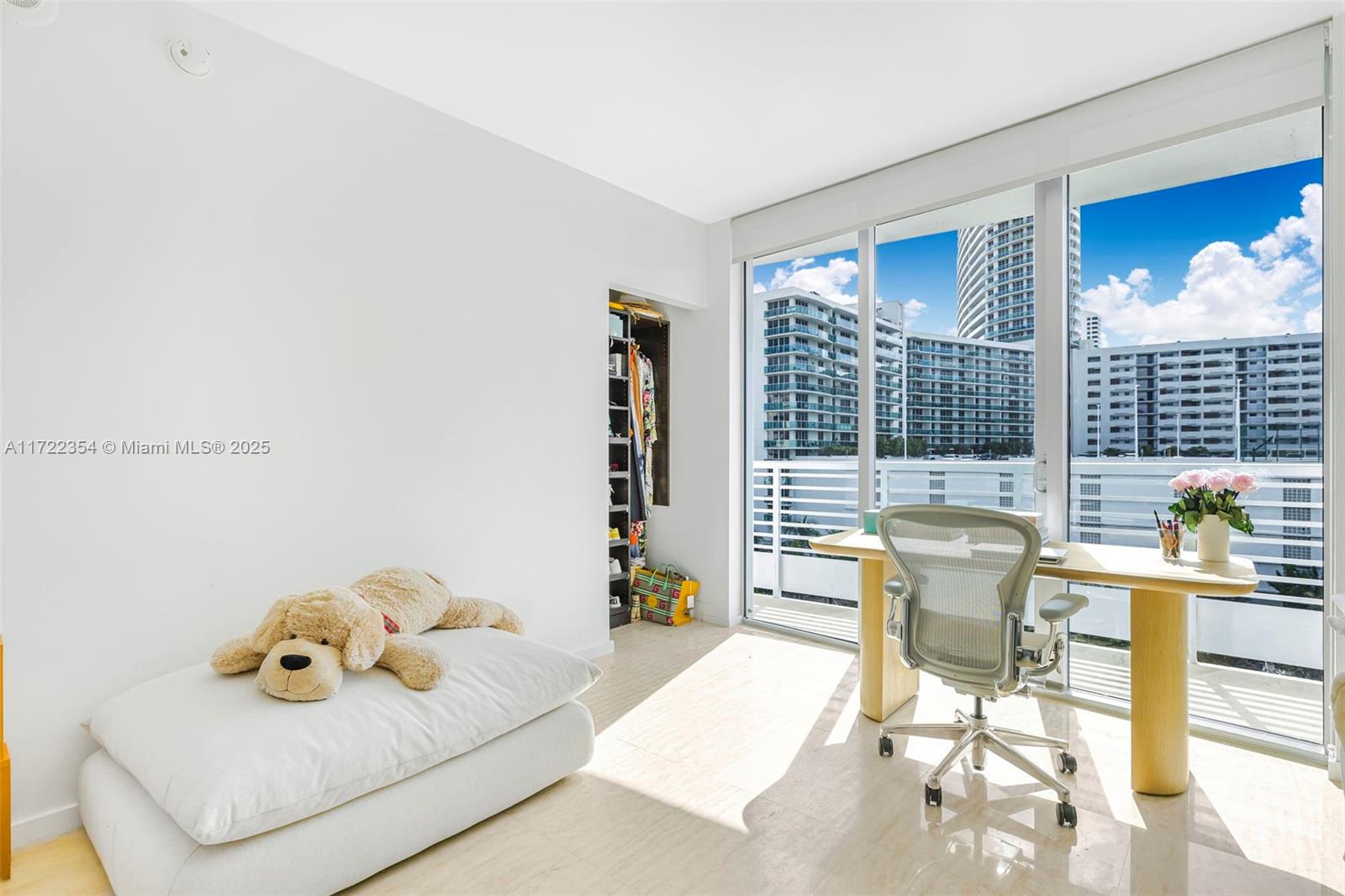 CAPRI SOUTH BEACH CONDO - Residential
