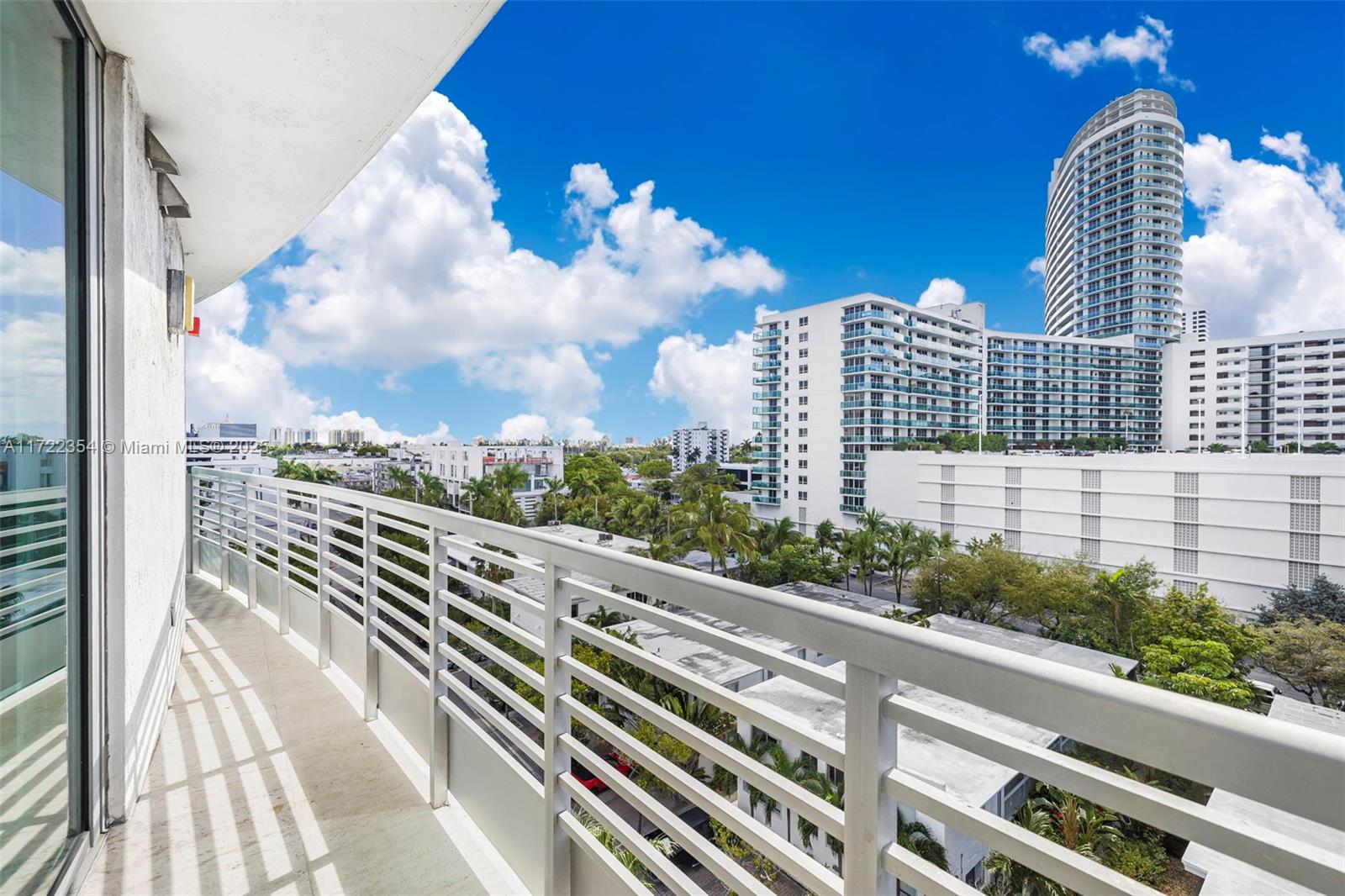 CAPRI SOUTH BEACH CONDO - Residential