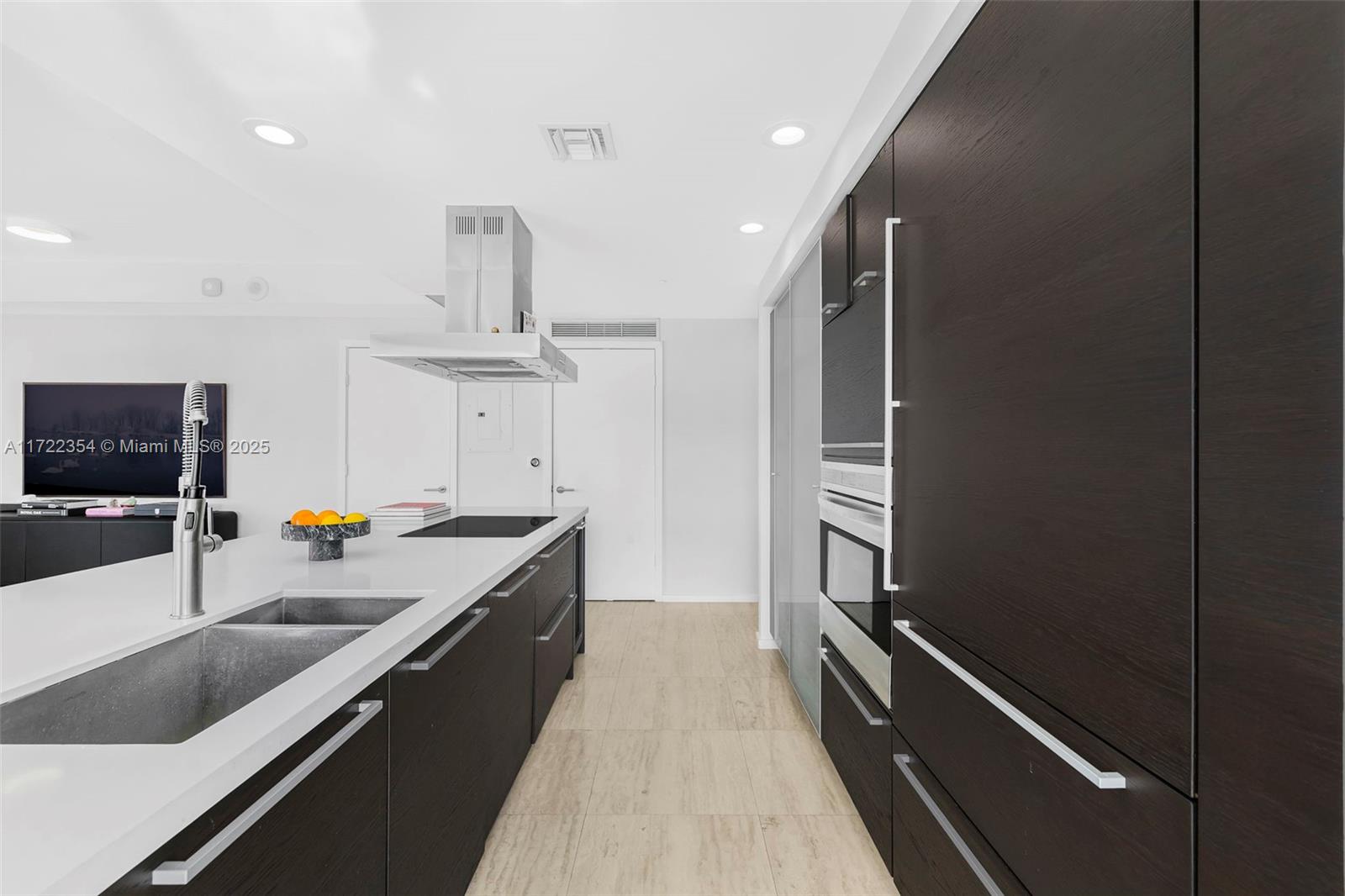 CAPRI SOUTH BEACH CONDO - Residential