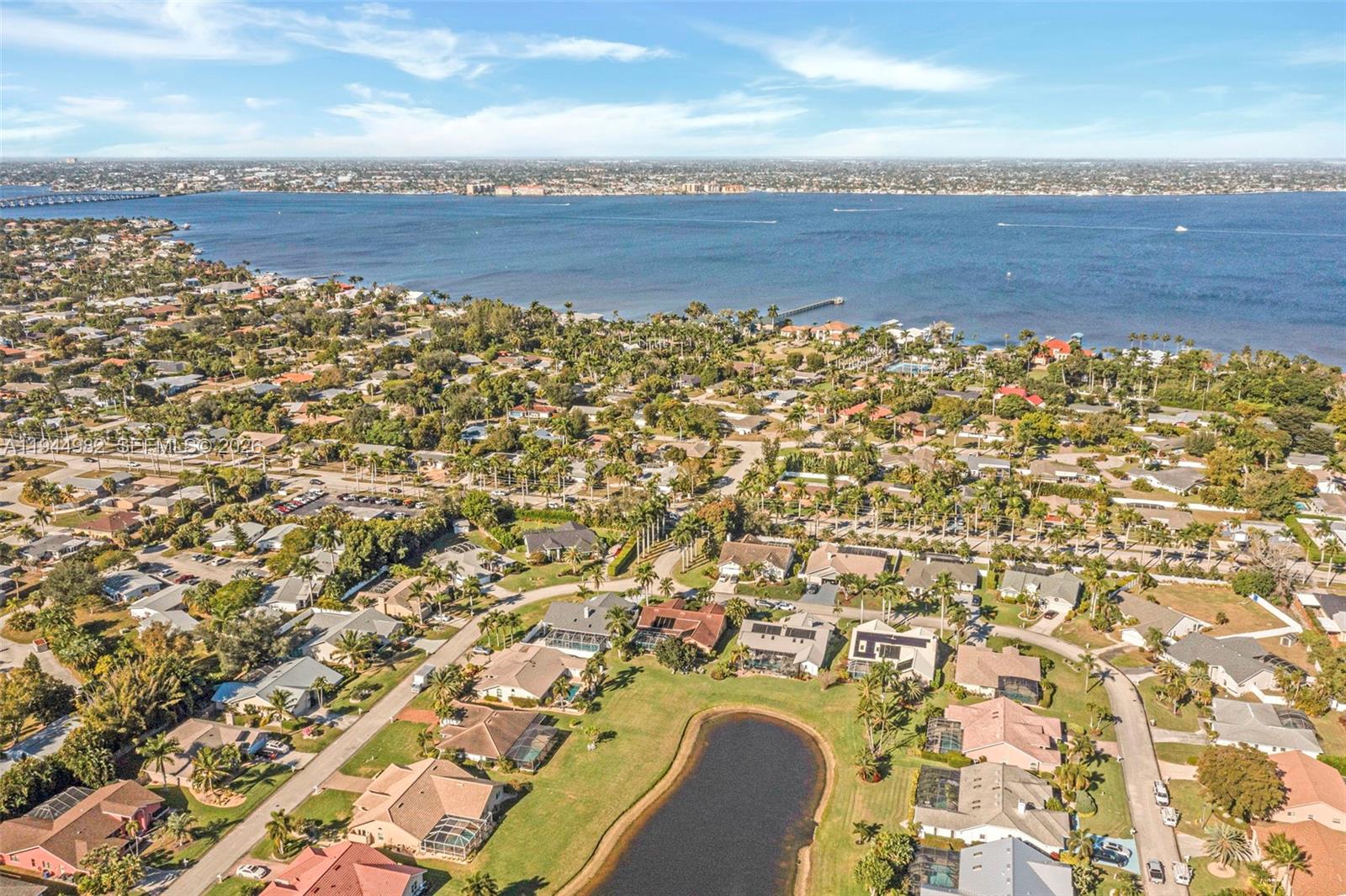 BANYAN COVE - Residential