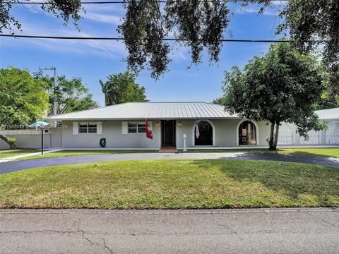 A home in Biscayne Park