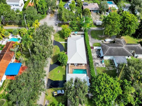 A home in Biscayne Park