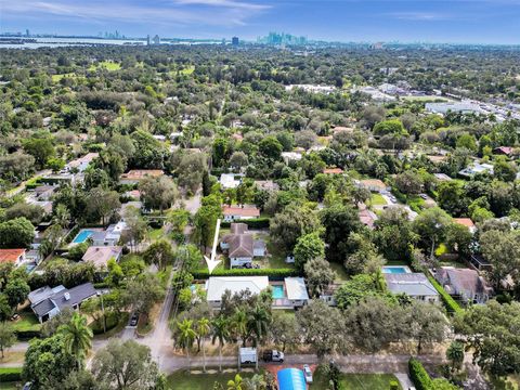 A home in Biscayne Park