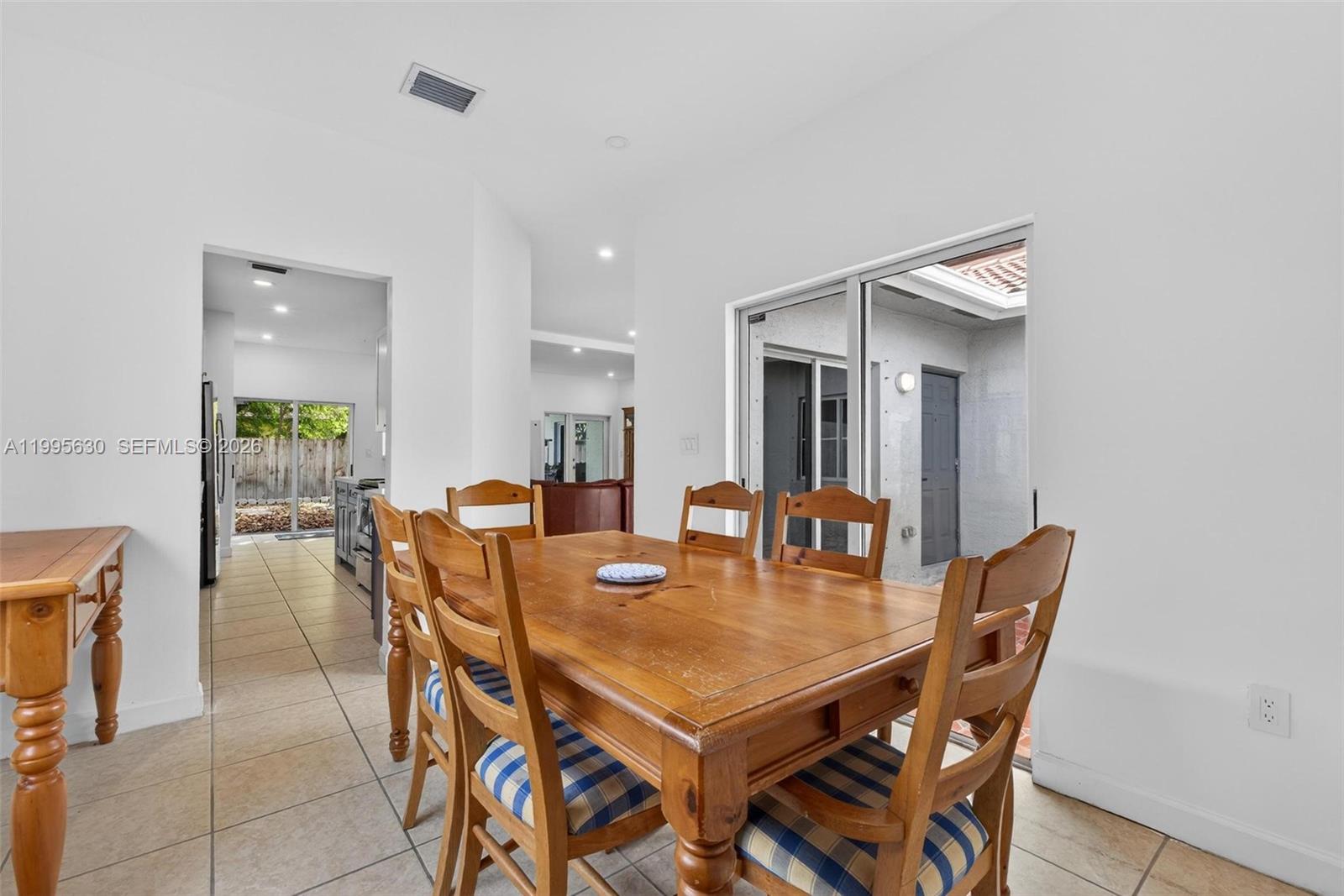 CRISTYS HOMES - Residential