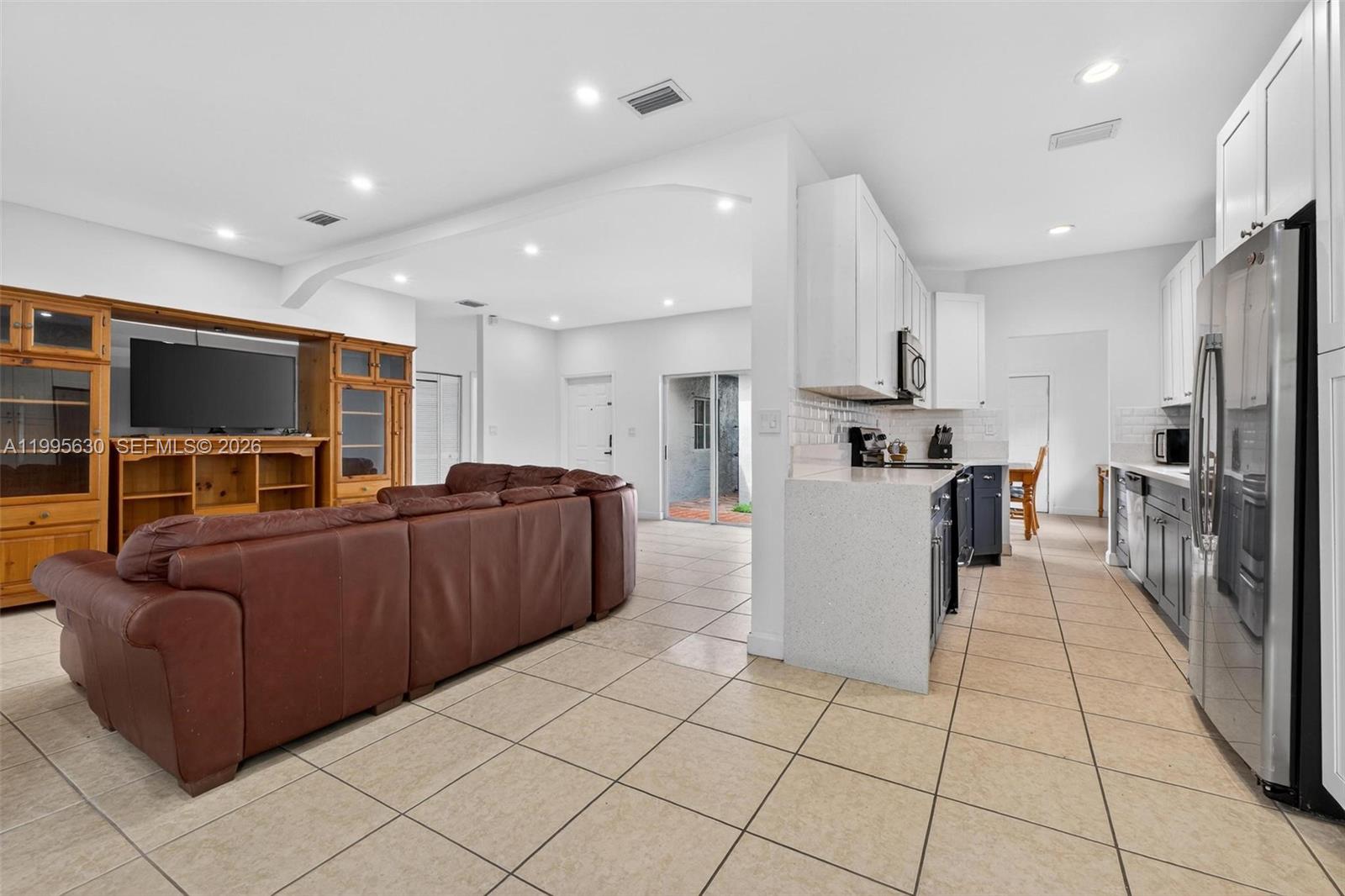 CRISTYS HOMES - Residential