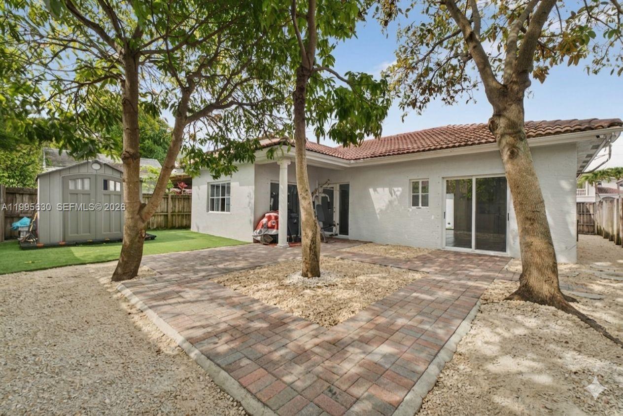 CRISTYS HOMES - Residential