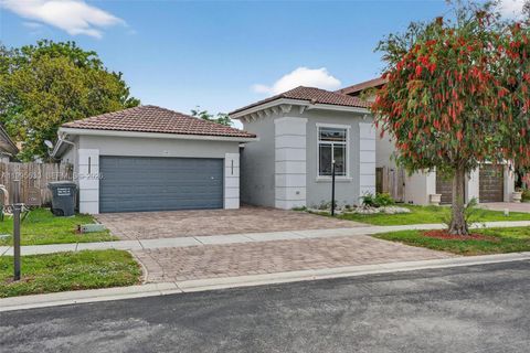 Photo of 1281 NE 41st Pl, Homestead, FL 33033 (MLS # A11995630)