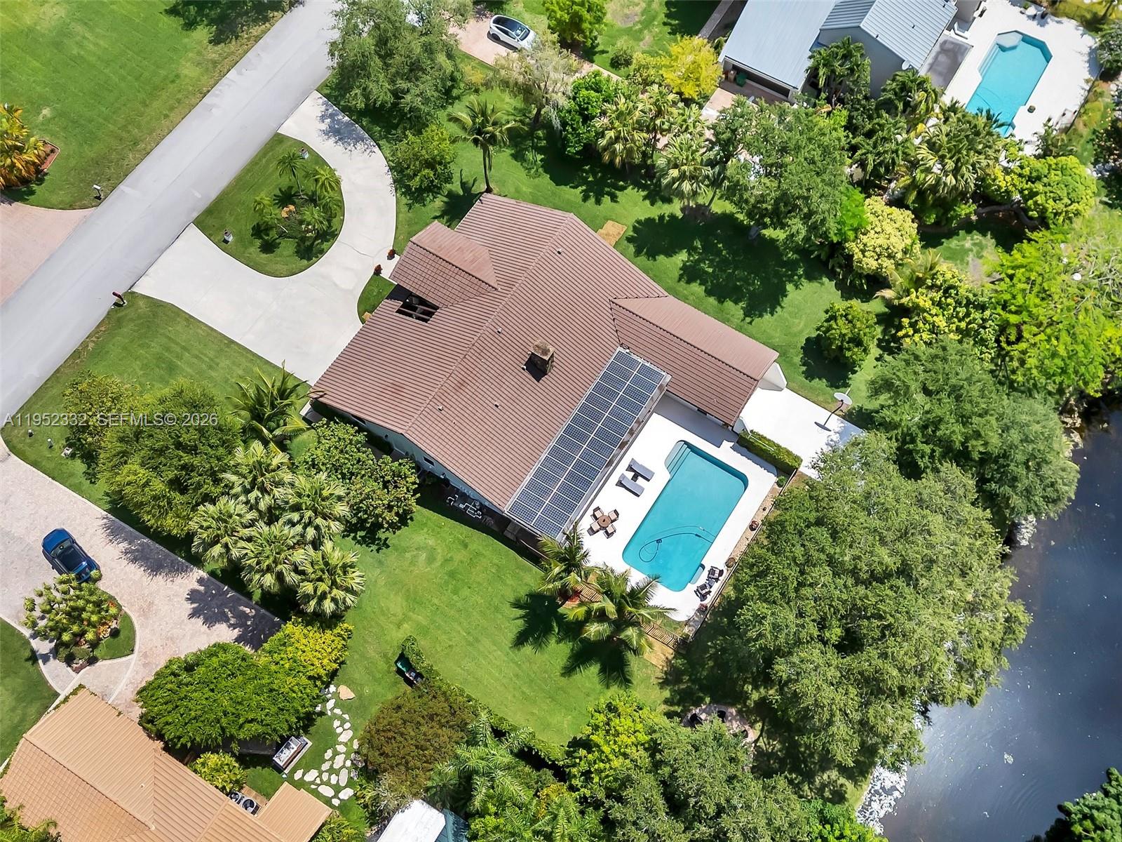 LAUREL OAKS EAST - Residential