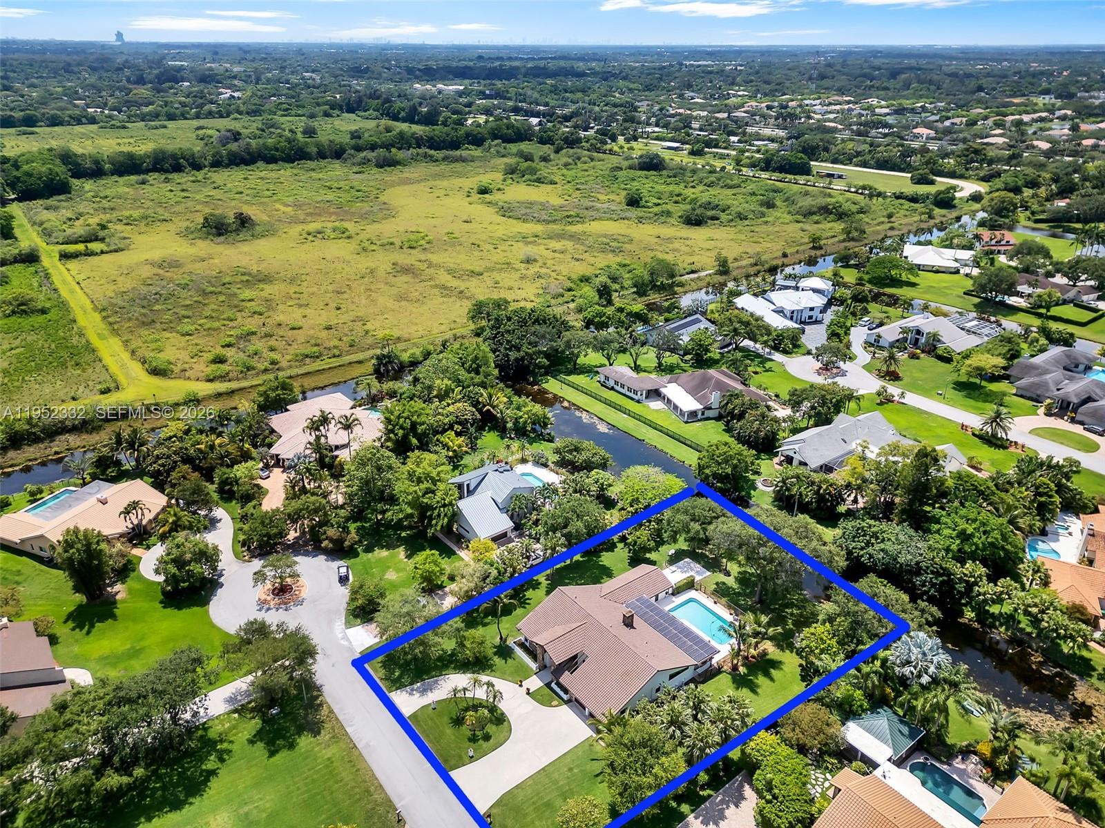 LAUREL OAKS EAST - Residential