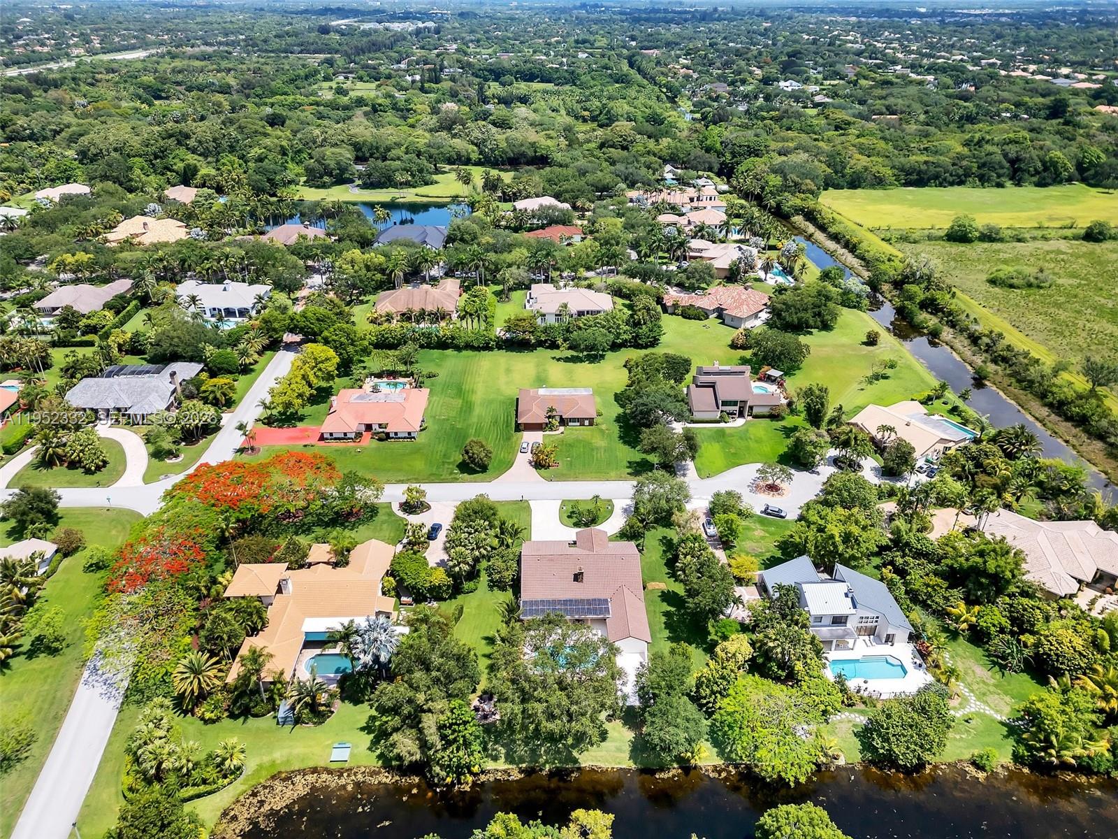 LAUREL OAKS EAST - Residential