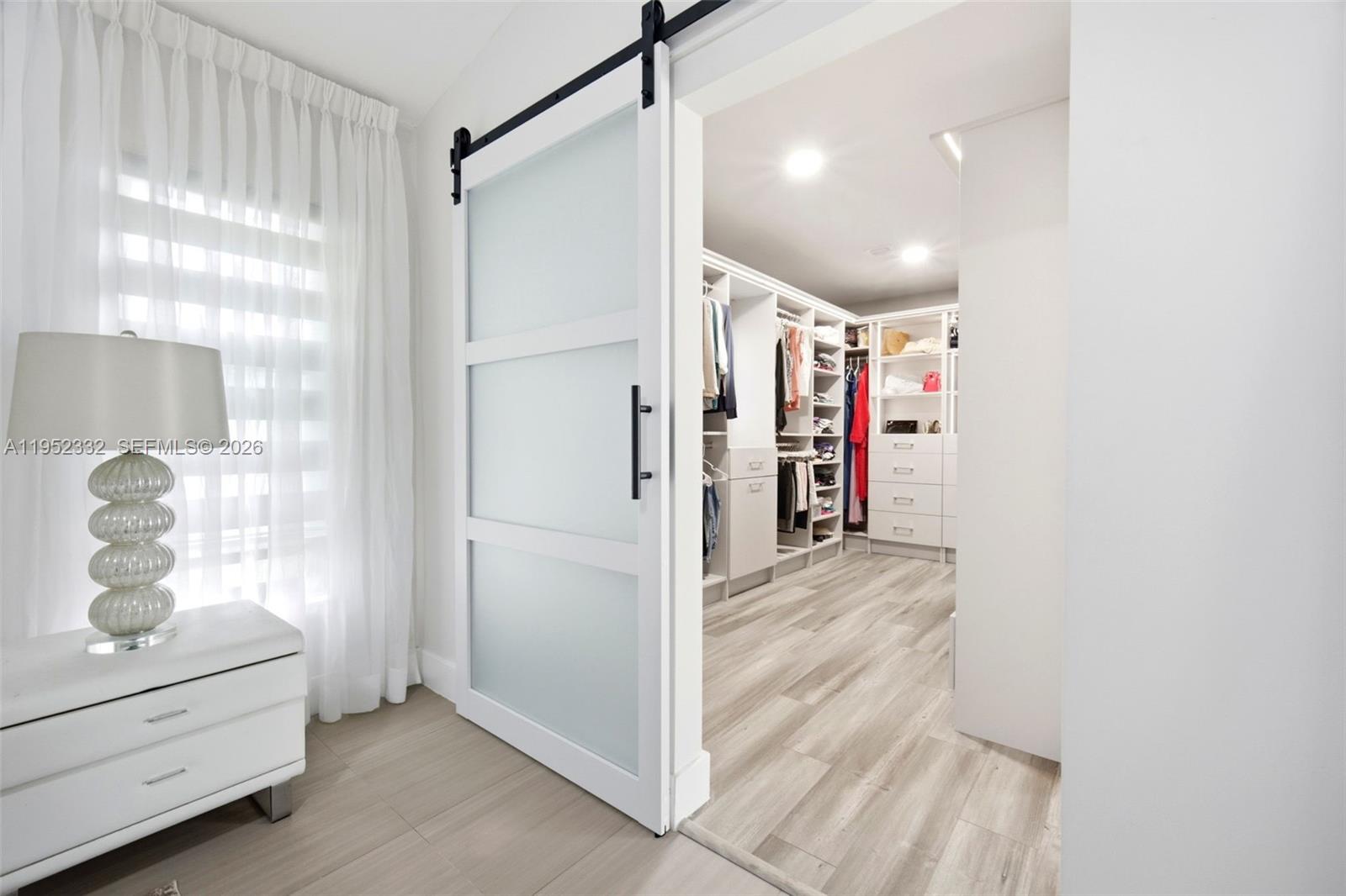 LAUREL OAKS EAST - Residential