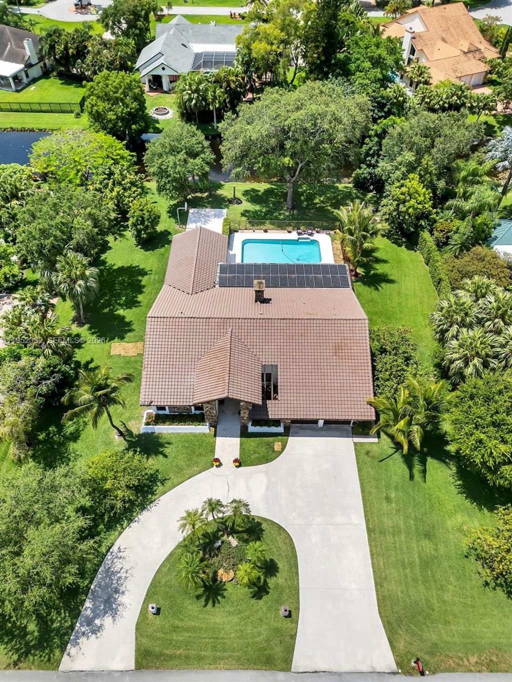 Photo of 11850 Oak Leaf Dr, Davie, FL 33330 (MLS # A11952332)