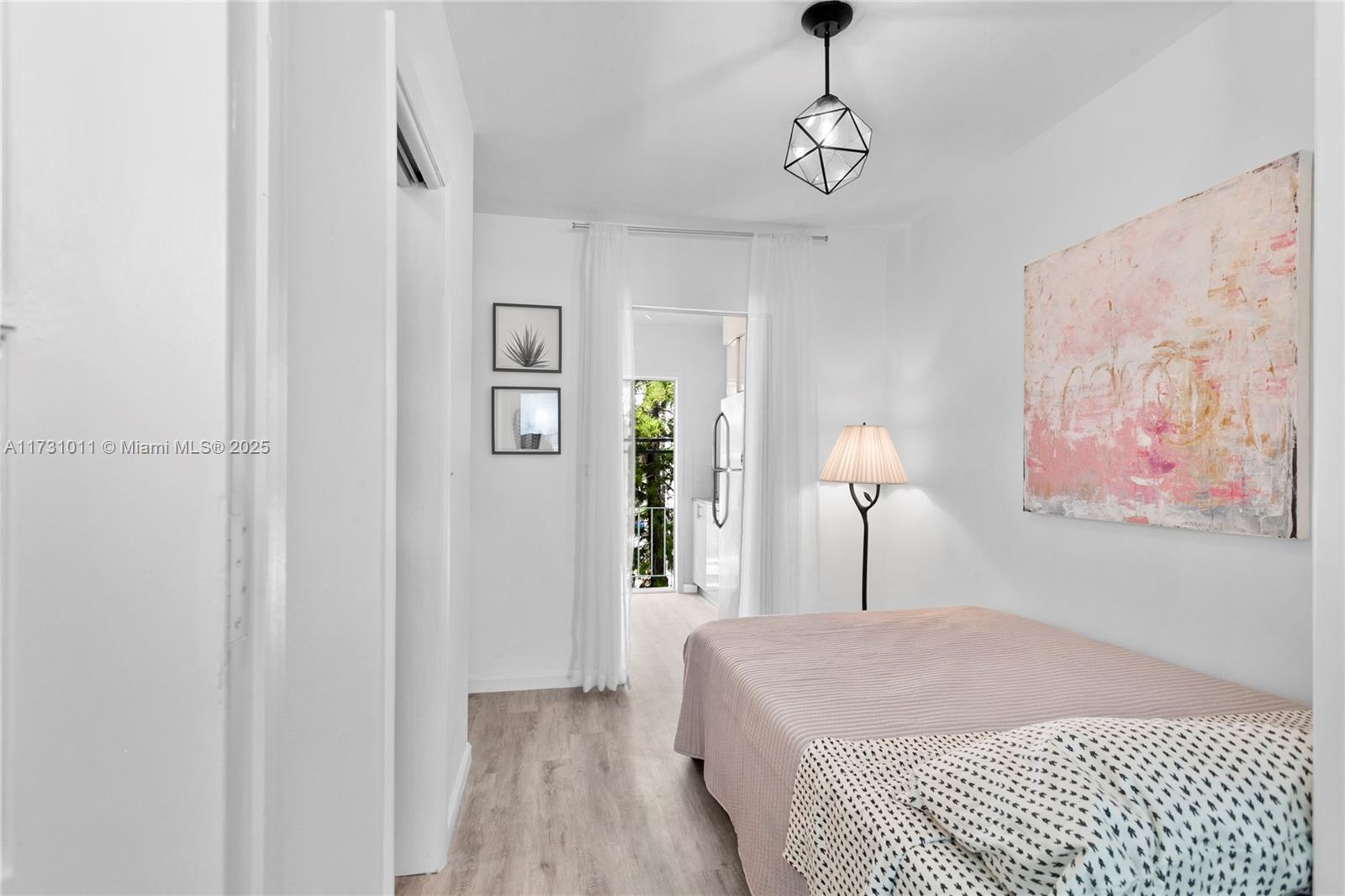 641 ESPANOLA WAY INC COND - Residential