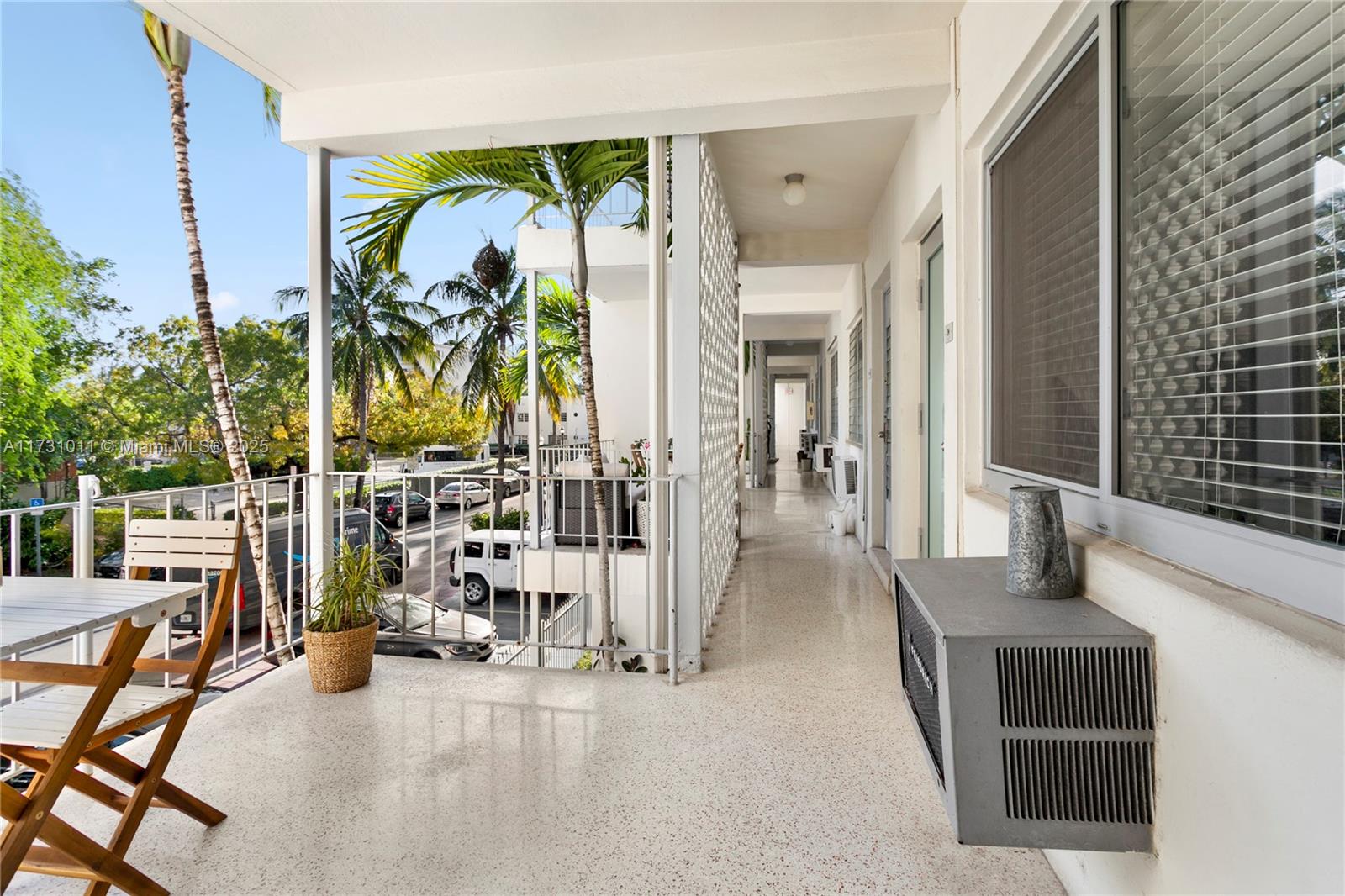 641 ESPANOLA WAY INC COND - Residential