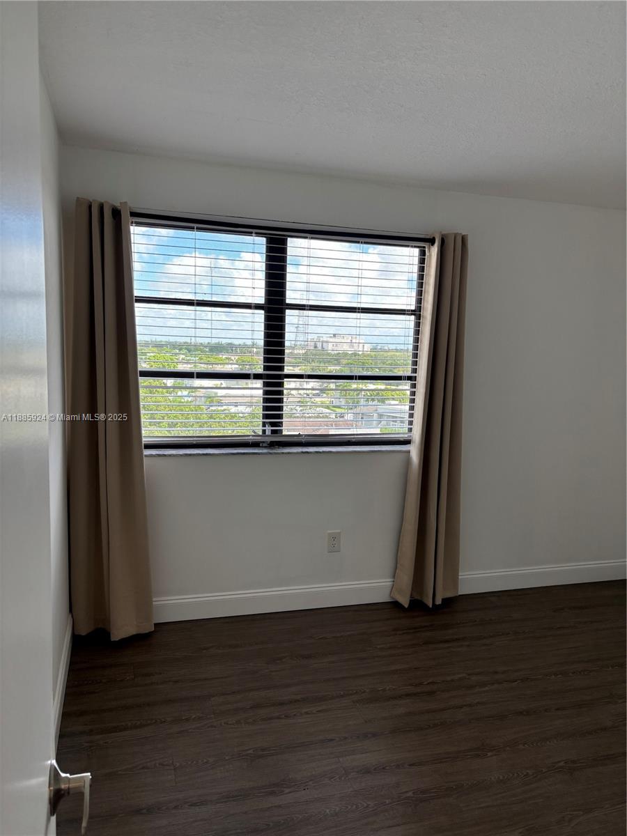 LAKE VIEW OF CALIF CLUB C - Residential Lease