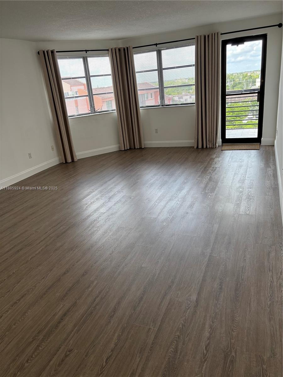 LAKE VIEW OF CALIF CLUB C - Residential Lease