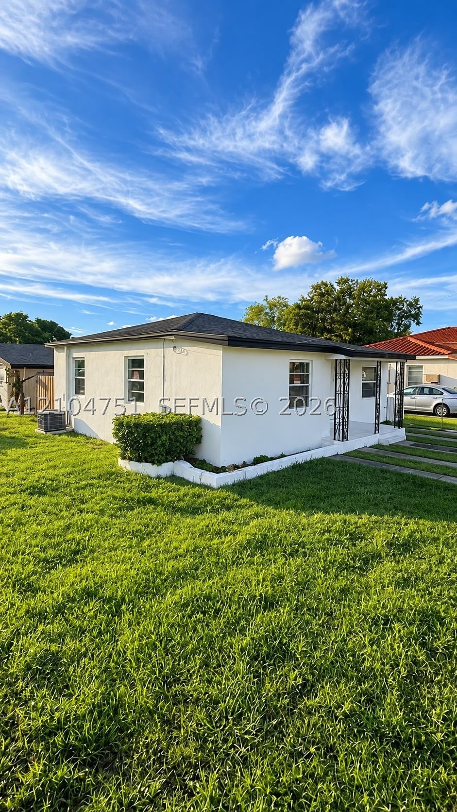 250 NW 34th Ave