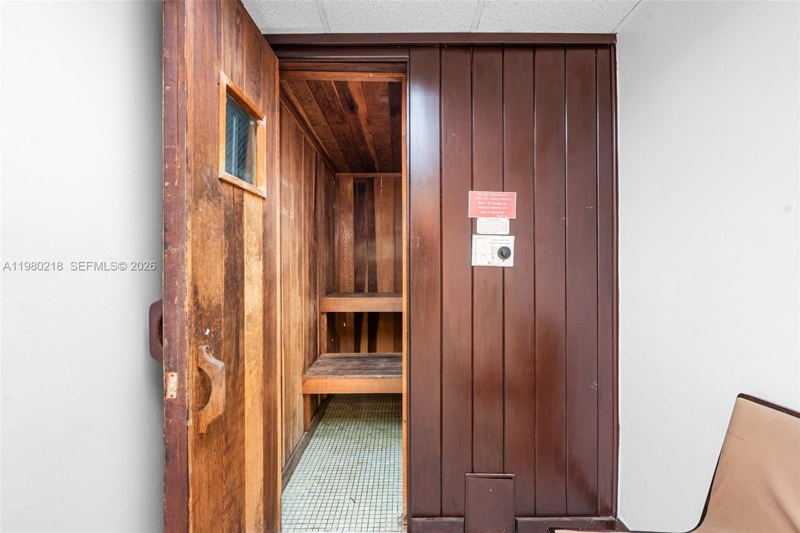 ARLEN HOUSE WEST CONDO - Residential