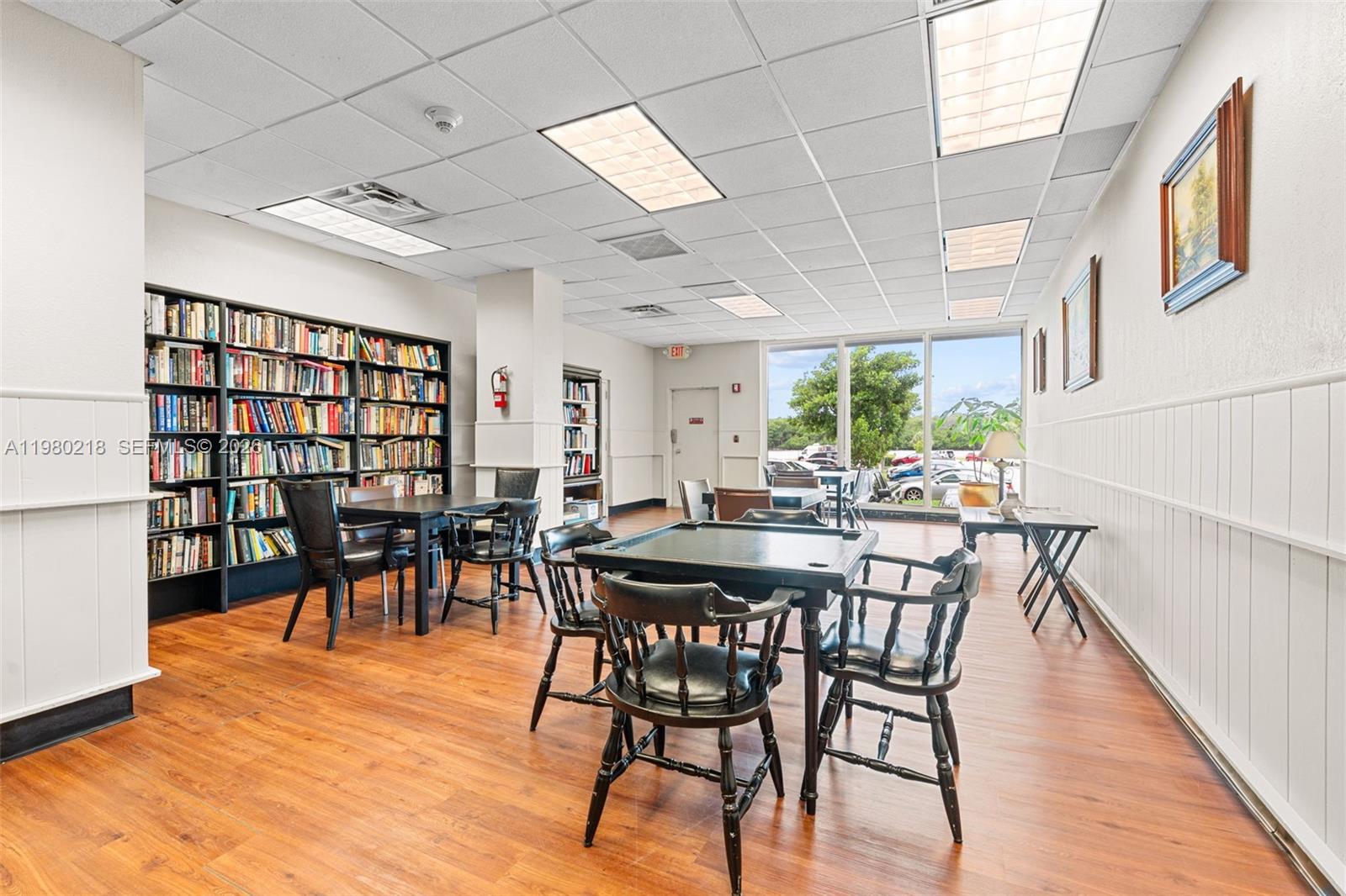 ARLEN HOUSE WEST CONDO - Residential